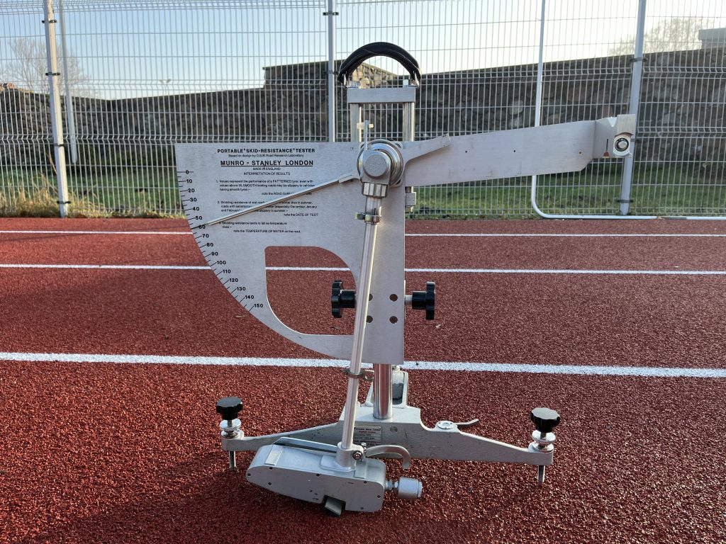 zdj1 2 1024x768 - Nawierzchnie sportowe